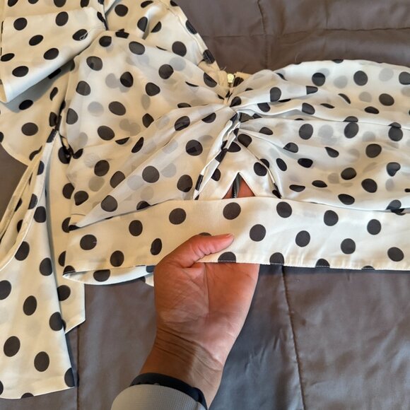 One Shoulder Crop Top - Picture 4 of 7